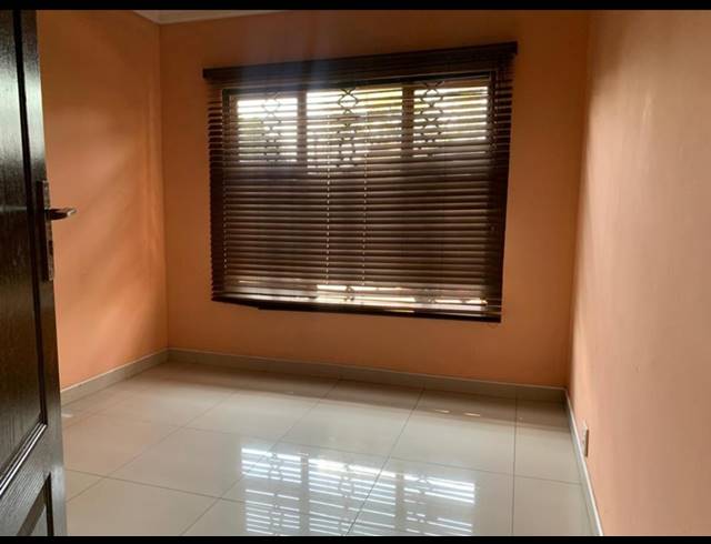 3 bed property to rent in SILVERTON